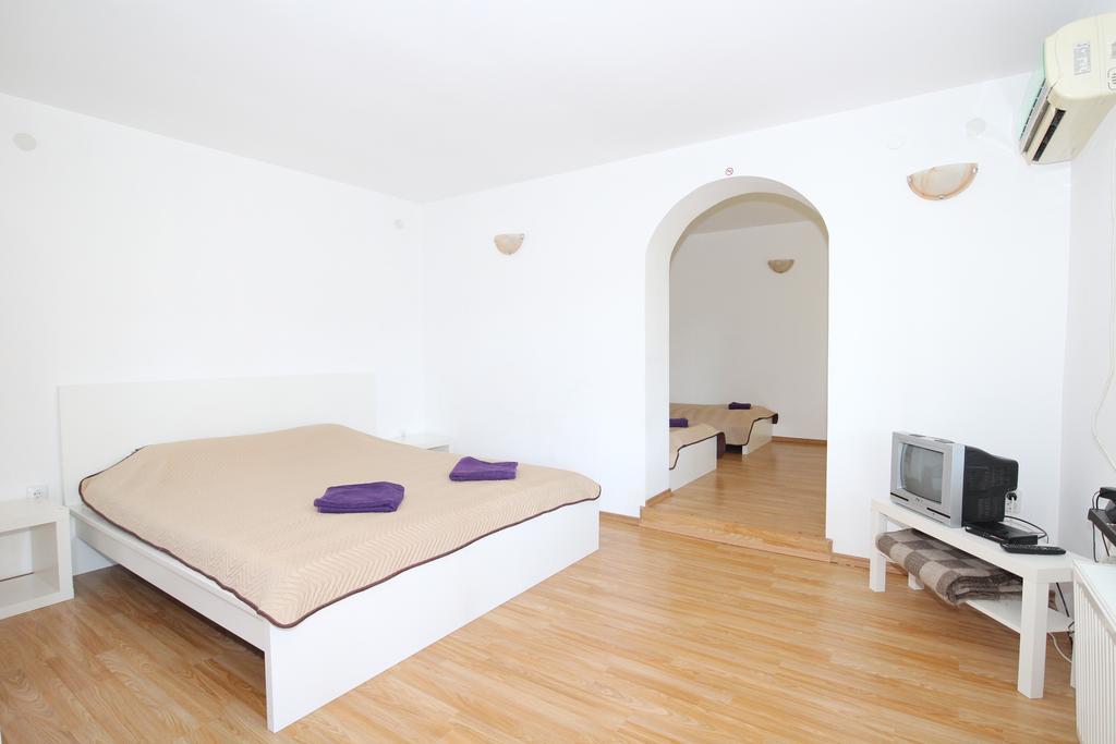 Hotel Slanchevata Kashta Kruszuna Zewnętrze zdjęcie