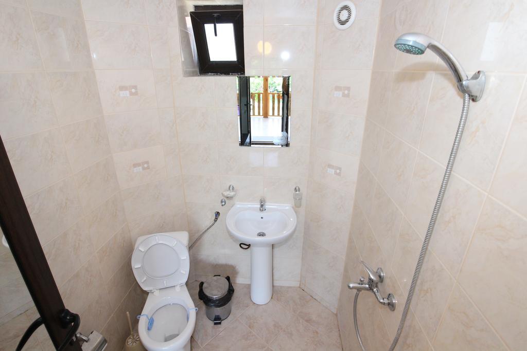 Hotel Slanchevata Kashta Kruszuna Zewnętrze zdjęcie