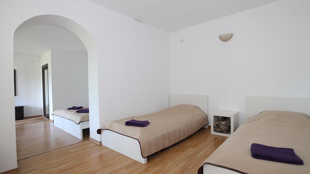 Hotel Slanchevata Kashta Kruszuna Zewnętrze zdjęcie