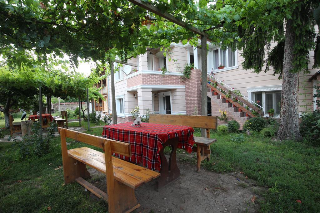 Hotel Slanchevata Kashta Kruszuna Zewnętrze zdjęcie